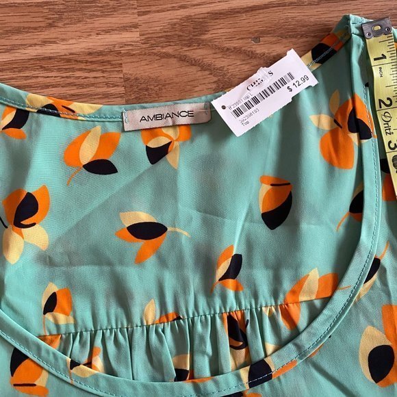 GREEN FLORAL SLEEVELESS TOP SIZE L/G - Picture 3 of 5